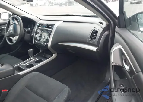 2015 Nissan Altima 2.5/2.5 S/2.5 Sl/2.5 Sv z USA, uszkodzony, nr VIN 1N4AL3AP8FC288792